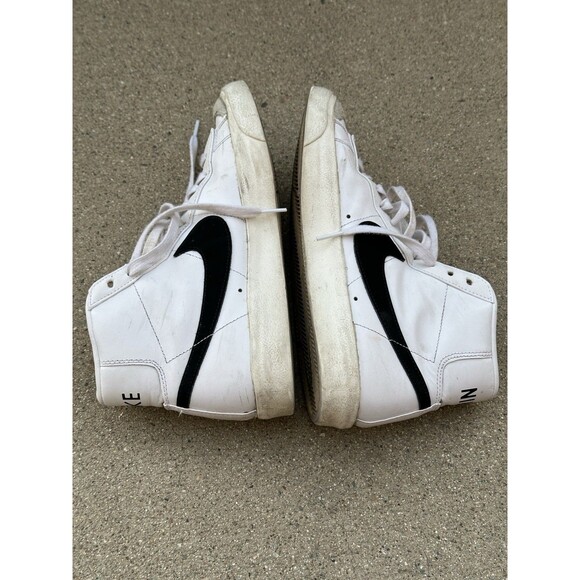 Nike Blazer Mid \'77 Vintage White Black Men Sneakers Size 10